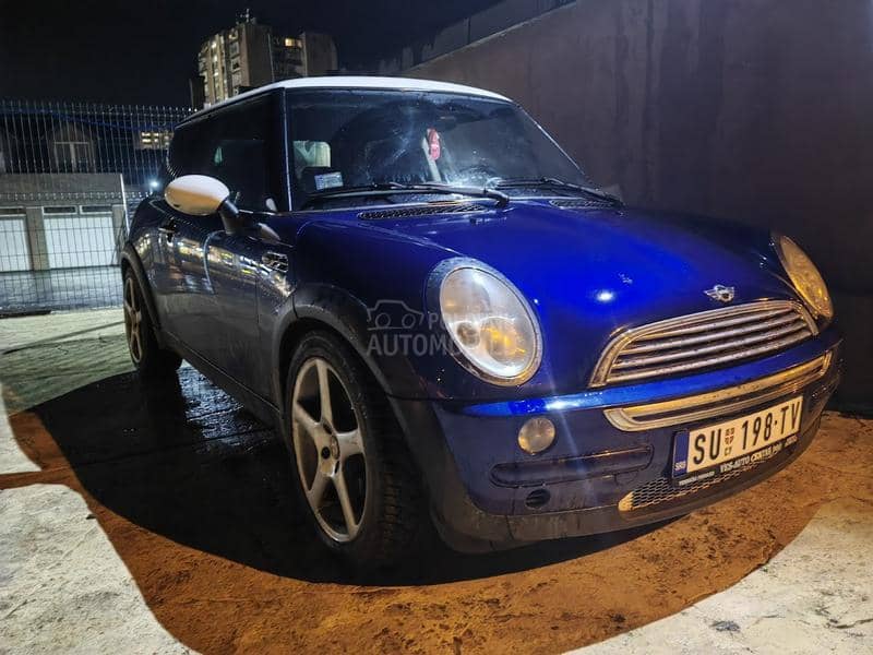 MINI Cooper 1.6