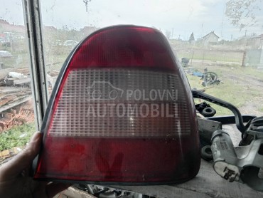 stop desni za Nissan Sunny