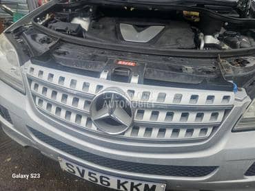 Ml W164 Maska prednja za Mercedes Benz ML 280, ML 300, ML 320 ... od 2004. do 2009. god.