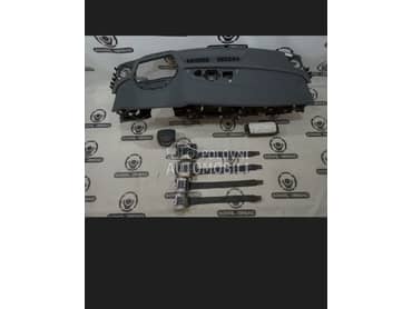 tabla airbag pojasevi za Audi Q8 od 2014. do 2025. god.