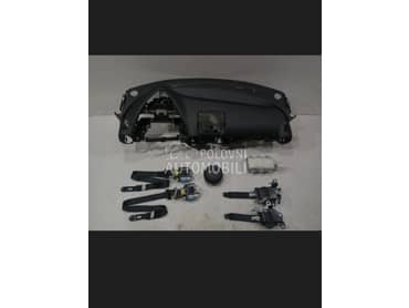 tabla aerbag pojasevi za Mazda 2 od 2014. do 2025. god.