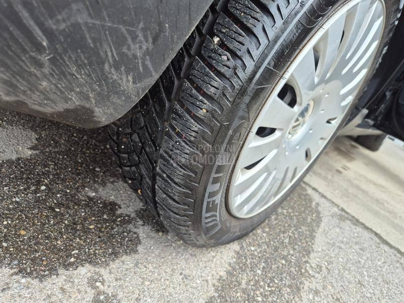 Volkswagen Passat B6 2.0 TDI