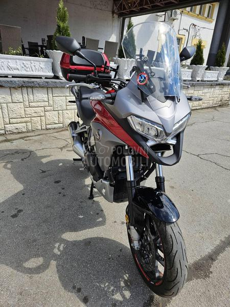 Honda VFR 800X CROSSRUNNER