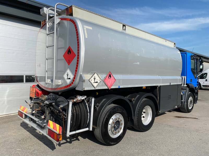 Iveco Stralis ADR pretakalica