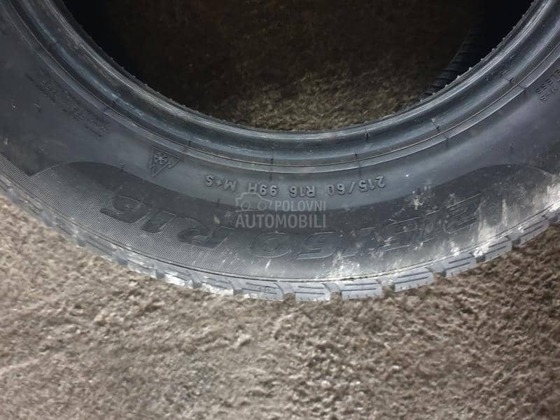 Pirelli 215/60 R16 Zimska