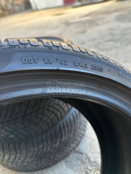 Pirelli 275/30 R20 Zimska
