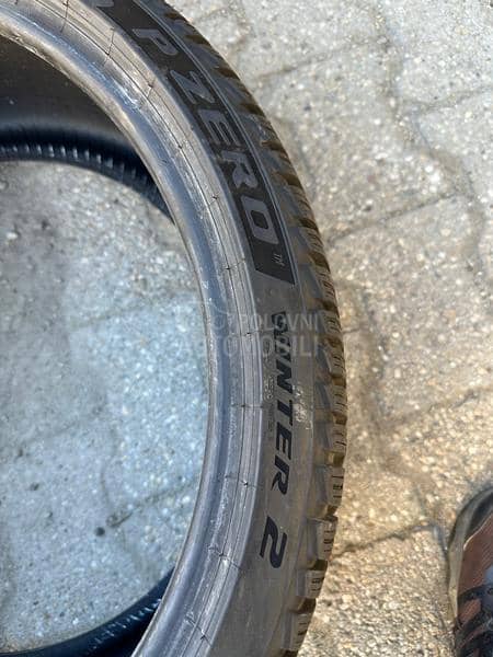 Pirelli 275/30 R20 Zimska