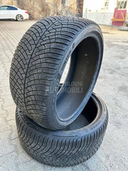 Pirelli 275/30 R20 Zimska