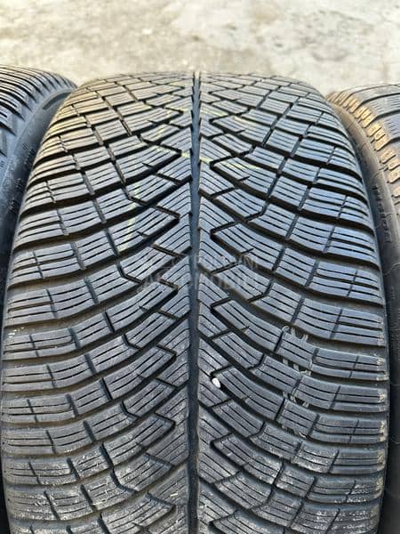 Pirelli 275/30 R20 Zimska