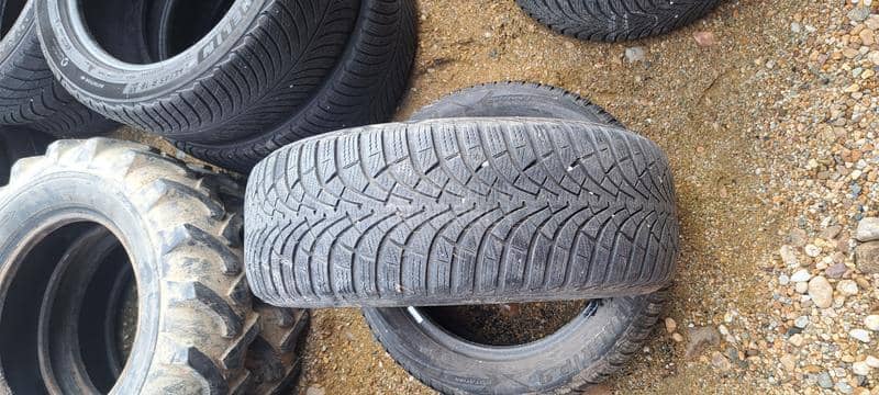 Goodyear 205/55 R16 Zimska