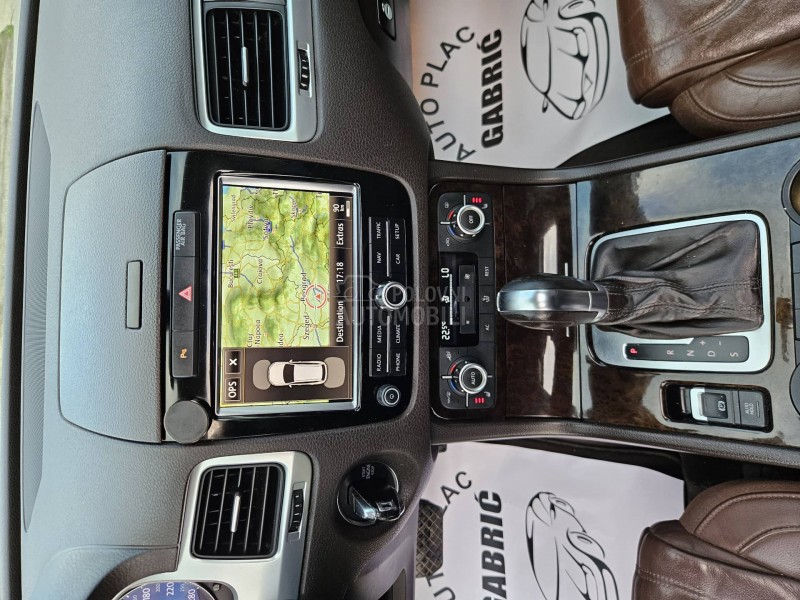 Volkswagen Touareg 3.0 TDI PANO