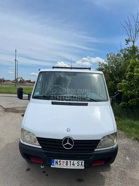 Mercedes Benz Sprinter 413