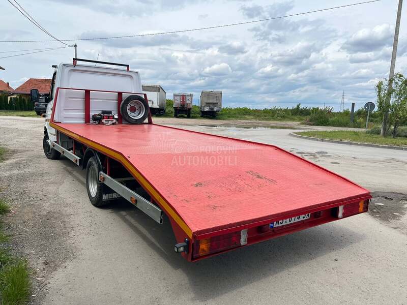 Mercedes Benz Sprinter 413