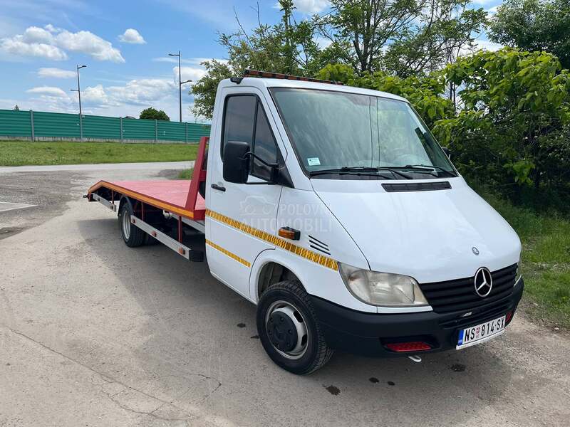 Mercedes Benz Sprinter 413