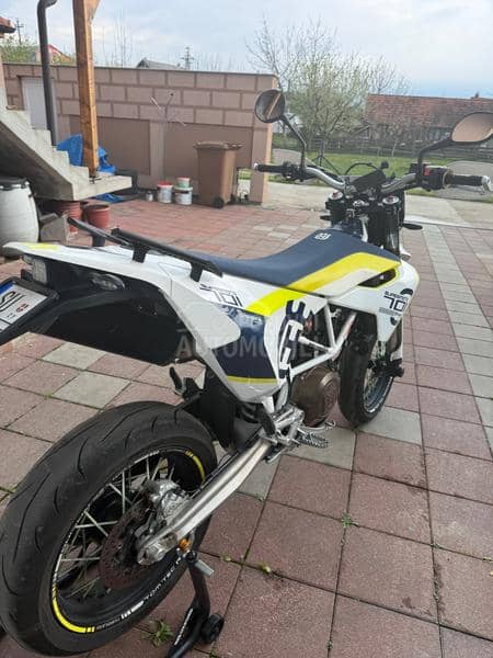 Husqvarna 701 A2 SUPERMOTO SM