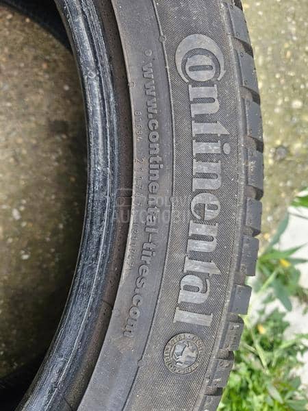 Continental 235/45 R19 Zimska