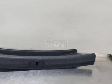 Plastika zadnjeg veznog lima za Volkswagen Golf 7