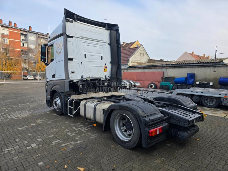 Mercedes Benz Actros 1842