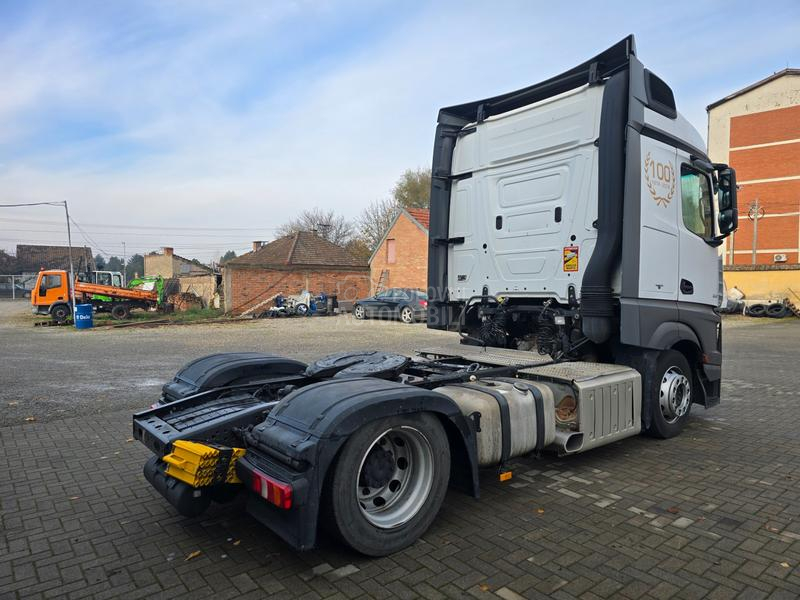 Mercedes Benz Actros 1842