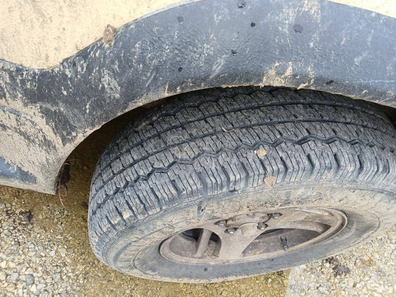 America 245/70 R16 Sve sezone