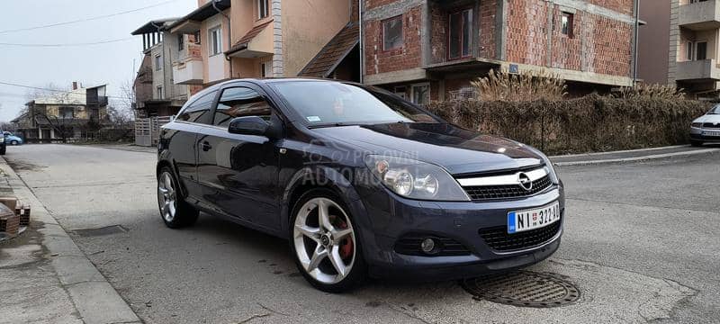 Opel Astra H gtc