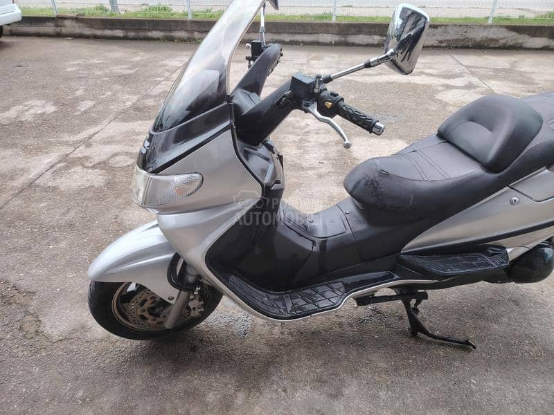 Suzuki burgman an400