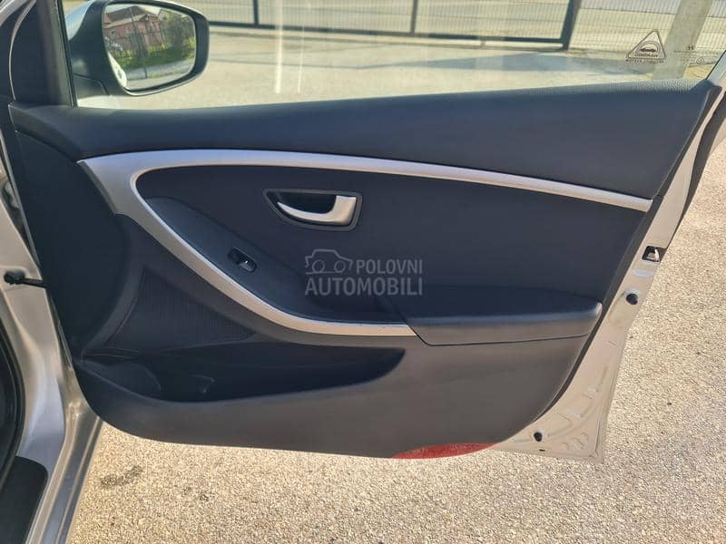 Hyundai i30 A U T O M A T I K
