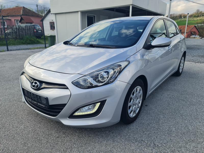 Hyundai i30 A U T O M A T I K