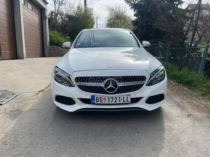 Mercedes Benz C 220 z.a.m.e.n.a