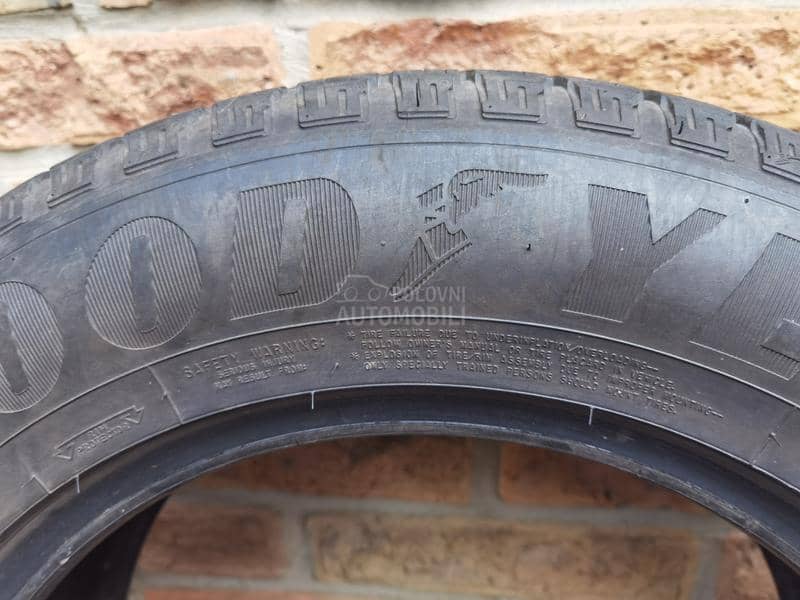 Goodyear 225/65 R17 Sve sezone
