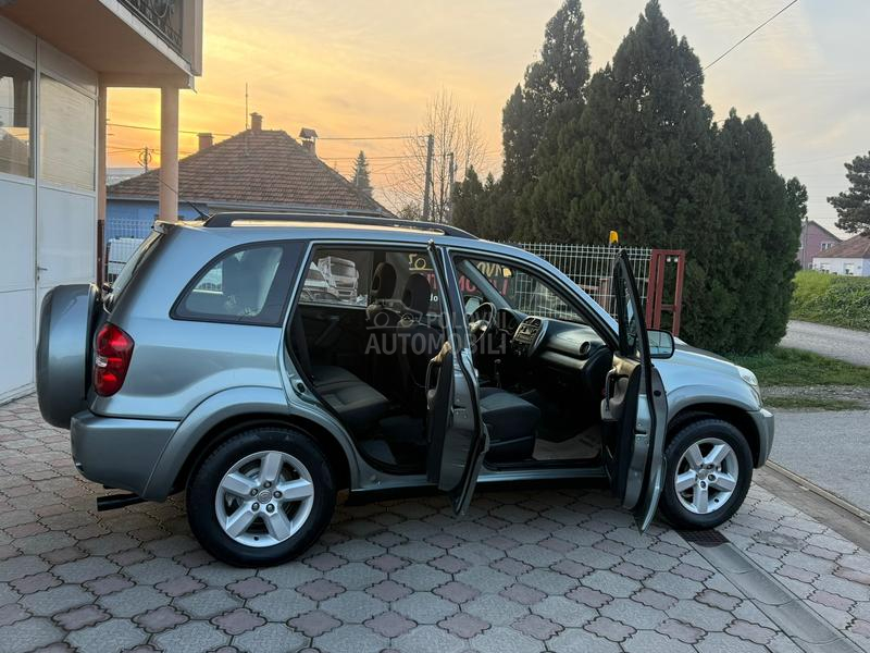 Toyota RAV 4 2.0D 4x4 0DLICAN