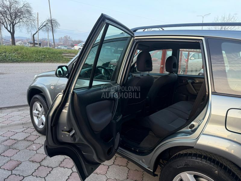 Toyota RAV 4 2.0D 4x4 0DLICAN