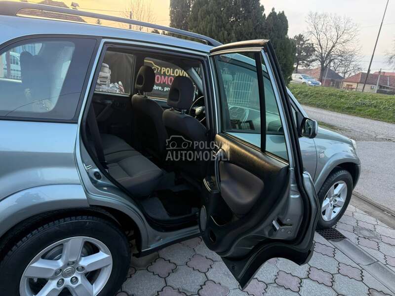 Toyota RAV 4 2.0D 4x4 0DLICAN