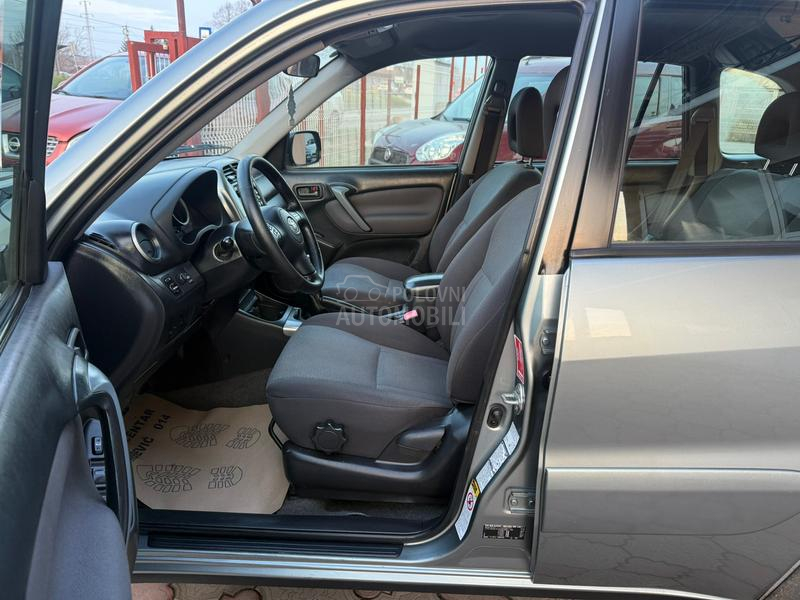 Toyota RAV 4 2.0D 4x4 0DLICAN