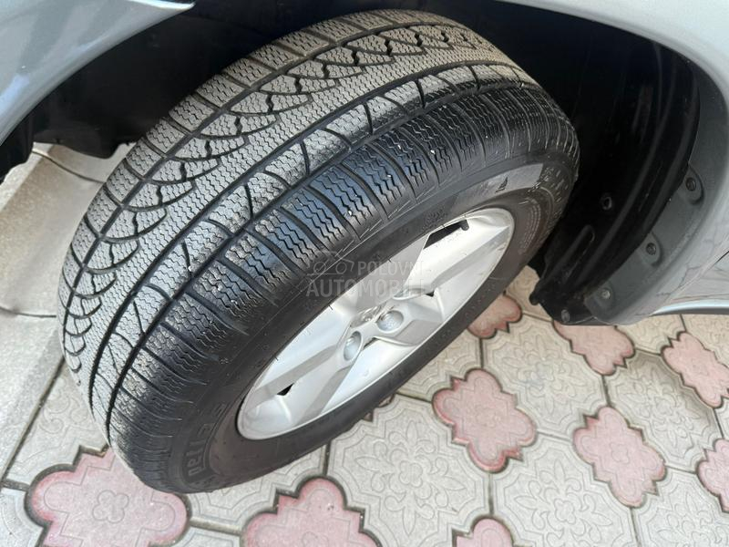 Toyota RAV 4 2.0D 4x4 0DLICAN