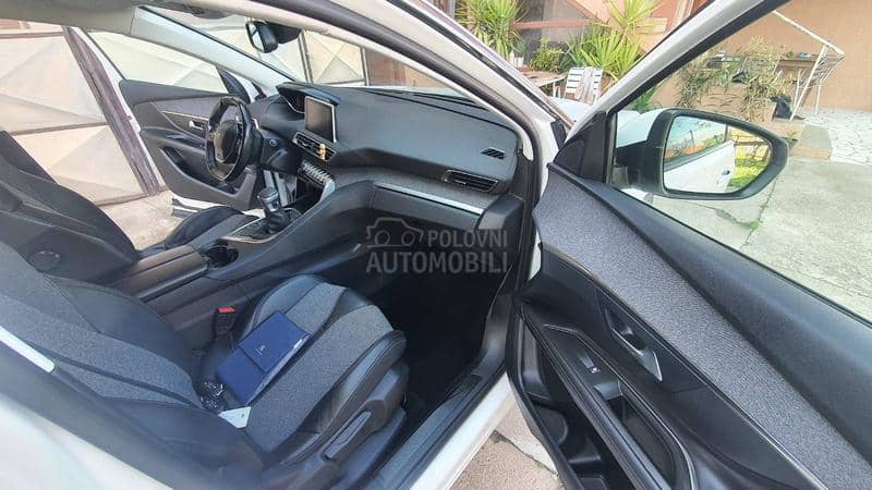 Peugeot 3008 1.5 HDI