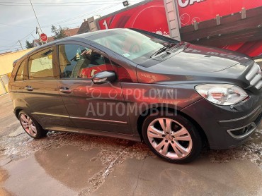 Mercedes Benz B 200 A.U.T.O.M.A.T.I.K.