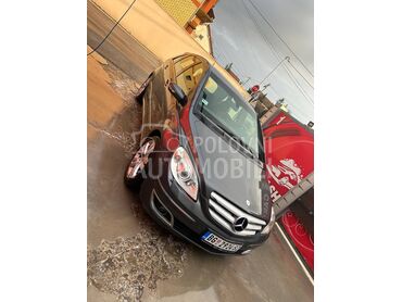 Mercedes Benz B 200 A.U.T.O.M.A.T.I.K.