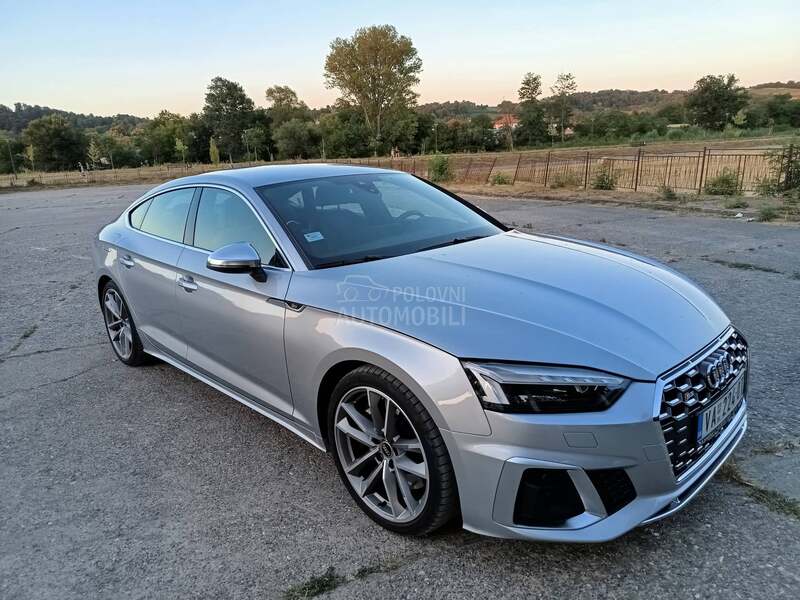 Audi S5 