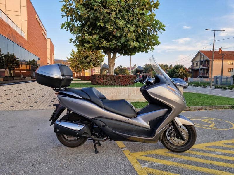 Honda FORZA