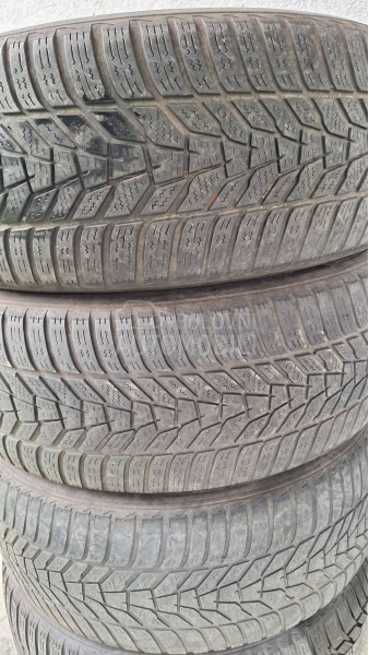 Hankook 235/55 R18 Zimska