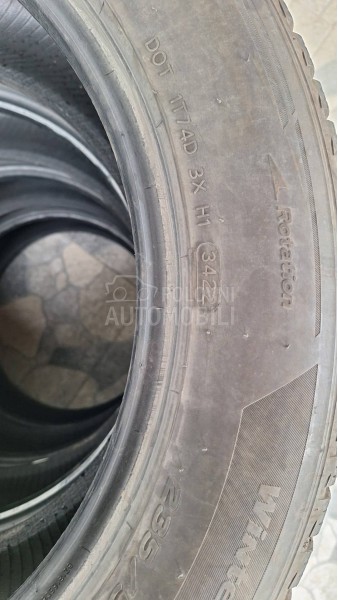 Hankook 235/55 R18 Zimska