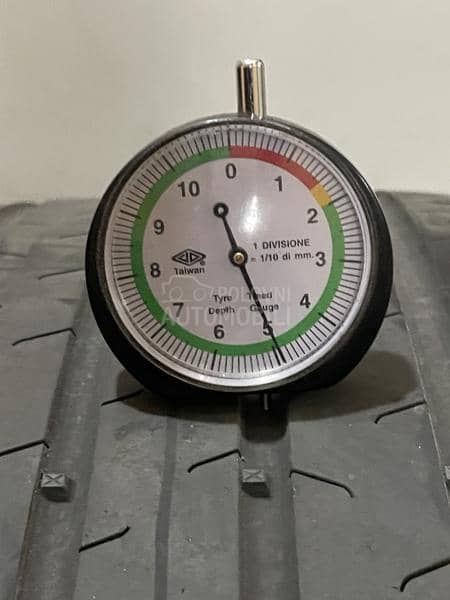 Continental 235/45 R18 Letnja