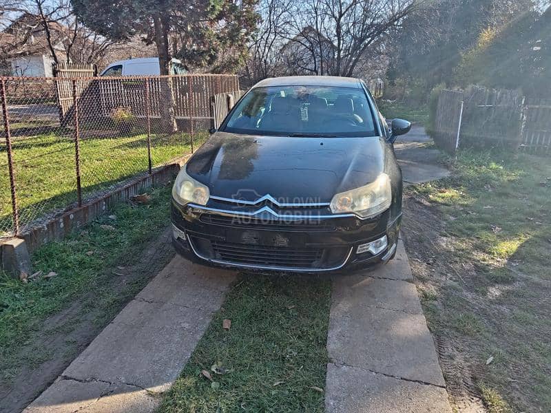 Citroen C5 -  kompletan auto u delovima