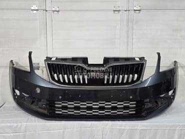 Prednji branik sa maskom za Škoda Octavia od 2017. do 2020. god.