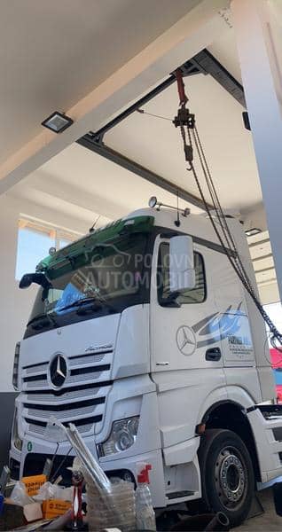 Mercdes Benz Actros MP4