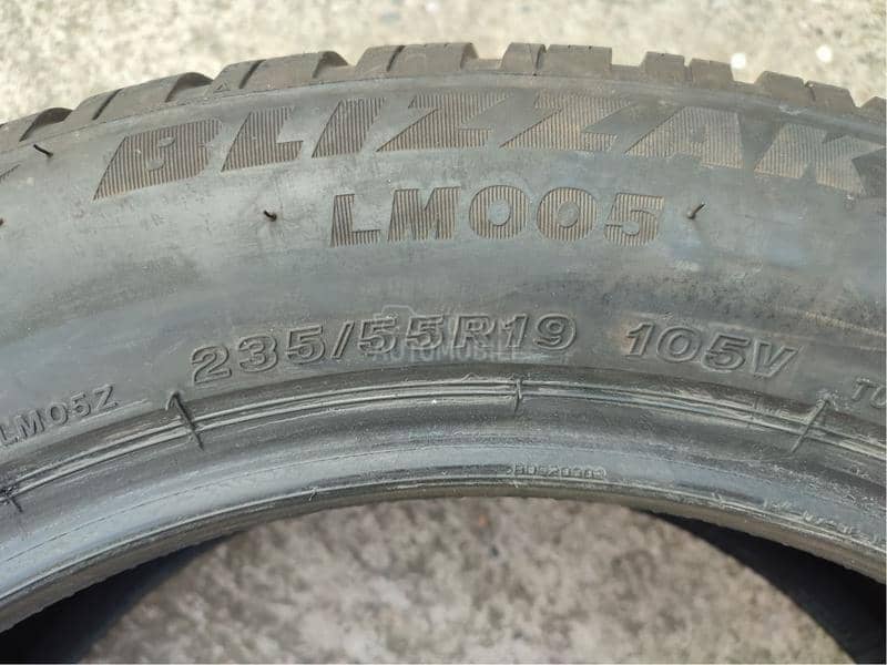 Bridgestone 235/55 R19 Zimska