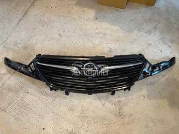 maska hrom sa kamerom za Opel Grandland X od 2017. do 2025. god.