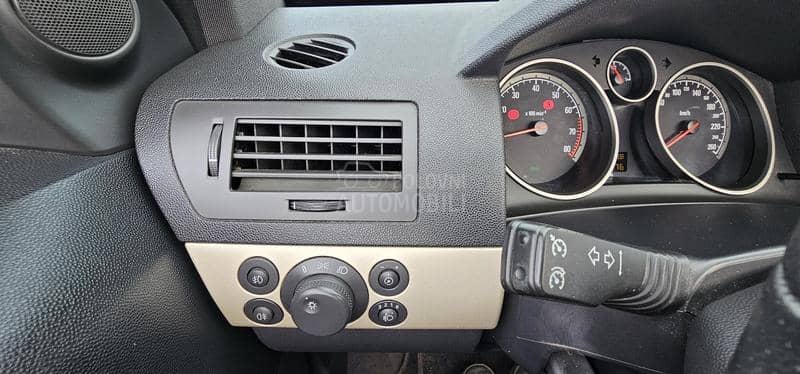 Opel Astra H 1.6
