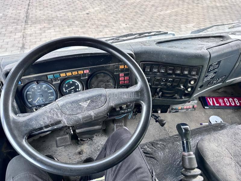 Kamaz 65201